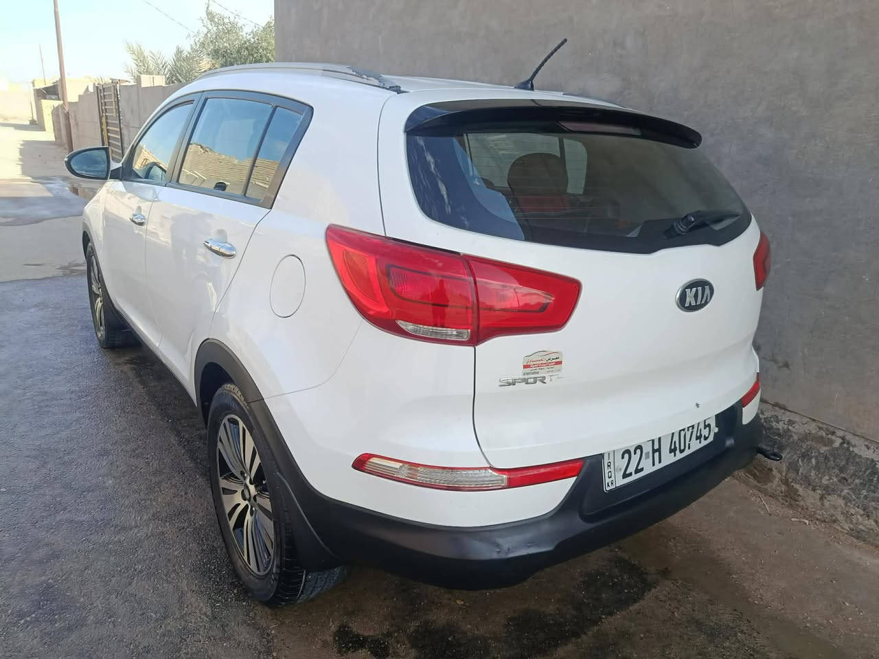 سبورتج  خليجي موديل 2016
مكينة 2400

نص فول

السيارة بحالة جيدة

بيها بارد بالجنطة بسيط جداً

السعر مناسب 162 وقابل للتفاوض
رقم ***********
الديوانية
