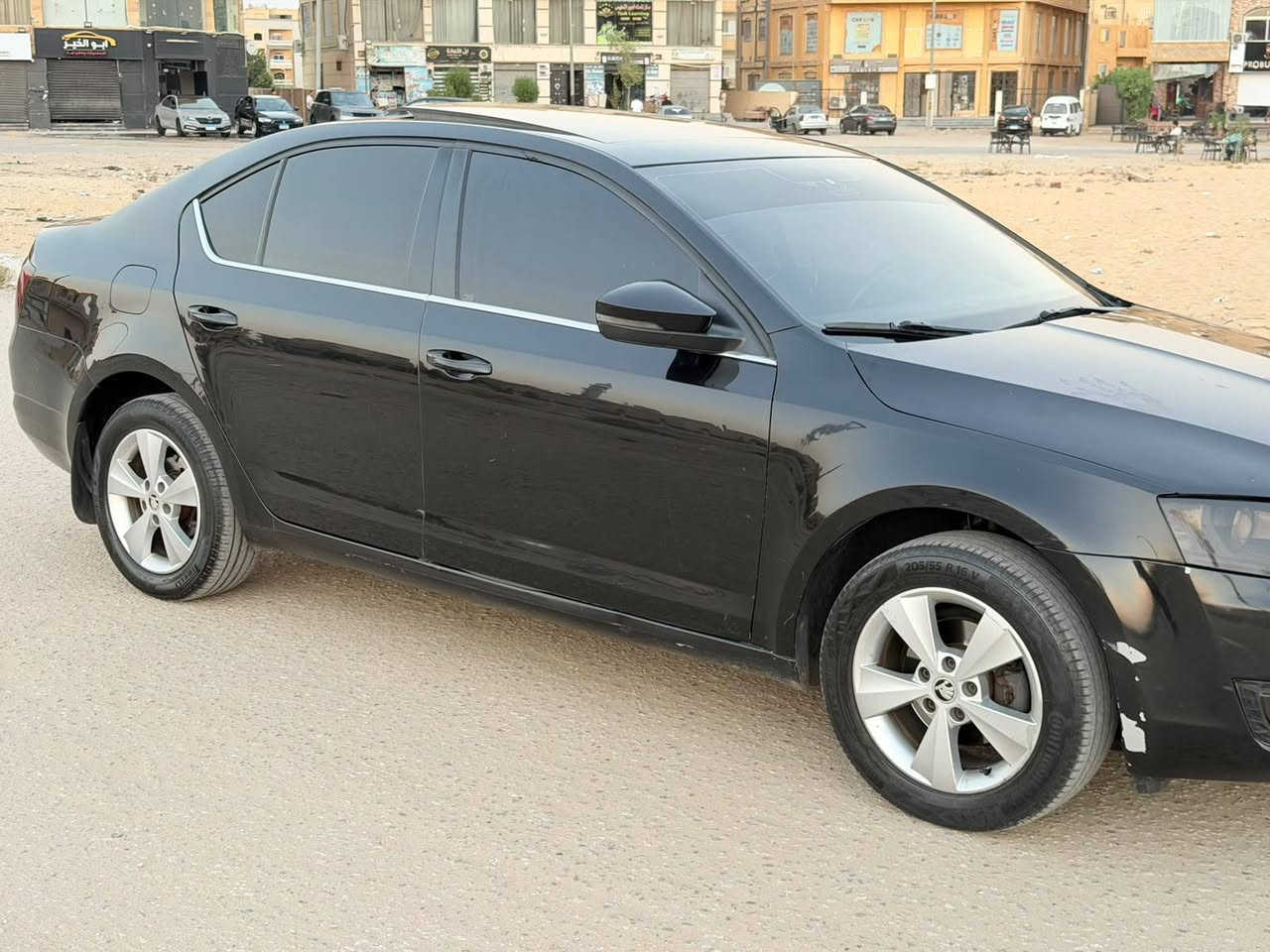 سكودا A7 موديل 2016 بصمه اعلى فئه ٠١٠٩٣٣٦٤٦٣٩ سياره جديده بكل المقاييس  وبفضل الله موتور وفتيس محلش مسمار والموتور ال 1600 الطبيعى اللى مفهوش مشاكل  وجميع الصيانات معموله  وصالون عليه كسوه من الزيرو يعنى الفرش باكياسه وطبعا اعلى فئه حضرتك عارف انها فيها حساسات امامى وخلفى وكاميرا خلفيه وبلوتوث تليفون ومريات ضم وبصمة باب وبصمة دواره وفتحة سقف ونور فى المريات وجنط وكراسى كهربا وارباحات وAbS و Abd ونور زينون وكل شئ يعمل باعلى كفاءة له وهى كفاءة الزيرو والسياره راشه حزام خارجى ماعدا السقف وذلك للنظافه والشكل الجمالى فقط ودواخل فبريكا بس فيه تعفير فى قايم الزجاج وذلك من غلطة بوهيجى بدون حوادث ولا اى حاجه بفضل الله  ومطلوب 750 الف ومش هتلاقى اختها فى مصر بفضل الله بالسعر ده والتواصل تليفونيا فقط بدون رسايل العبور, القليوبية


**إذا كنت صاحب هذا الإعلان وتريد حذفه لأي سبب، رجاءا أرسل رسالة إلى الدعم الفني**