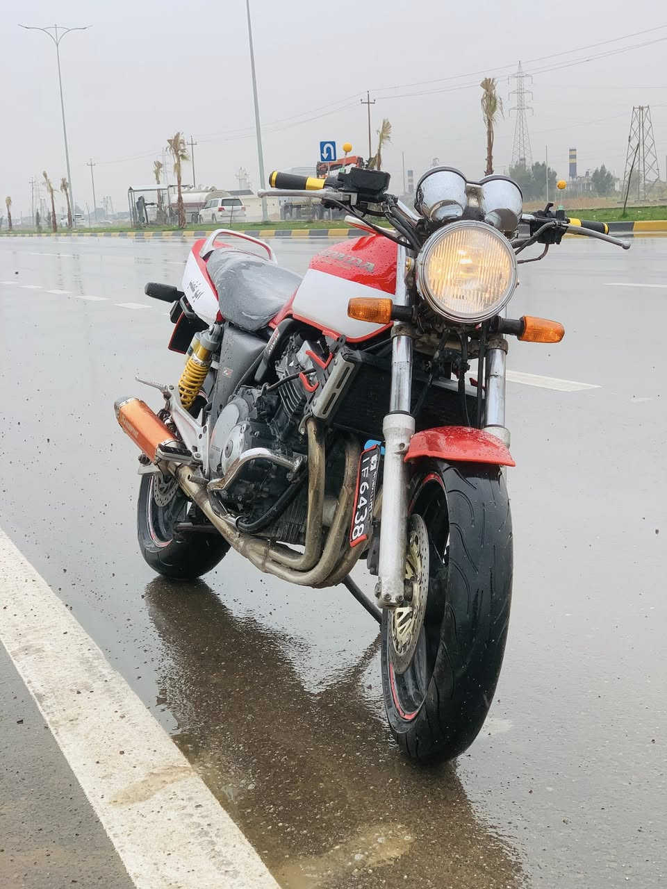 السلام عليكم CB400 دراجه كفاله عام مكان صلاح الدين شراي انتصل ***********
