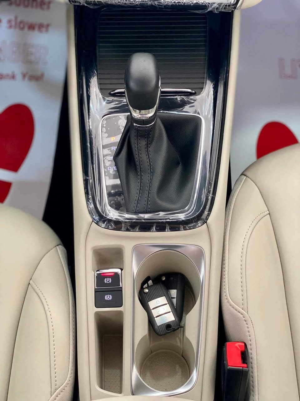 MG 5 2024 LUX فول فولە
زەمانی شەریکە...
سبوخ و ساردی نیە...
دەعامی بۆ دەعامی بەشەرت
21هەزار ڕۆشتووە

***********
