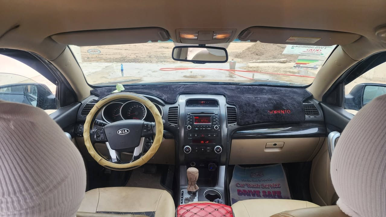 سلام عليكم مرخصت صاحب الكروب البيع سورنتو 2014ادوات متومه وكامله شرط الحسبه سياره بانزين 4سلندر انسه الصرف كصتهه جنطه سياره خير من الله كير مكينه تخم تاير تتفه تبريد مرايات شفط سياره 7راكب داخل عسلي بيع او مراوس حسب القناعه مكان بغداد*********** رجان بيع نقد مابيع قصد
