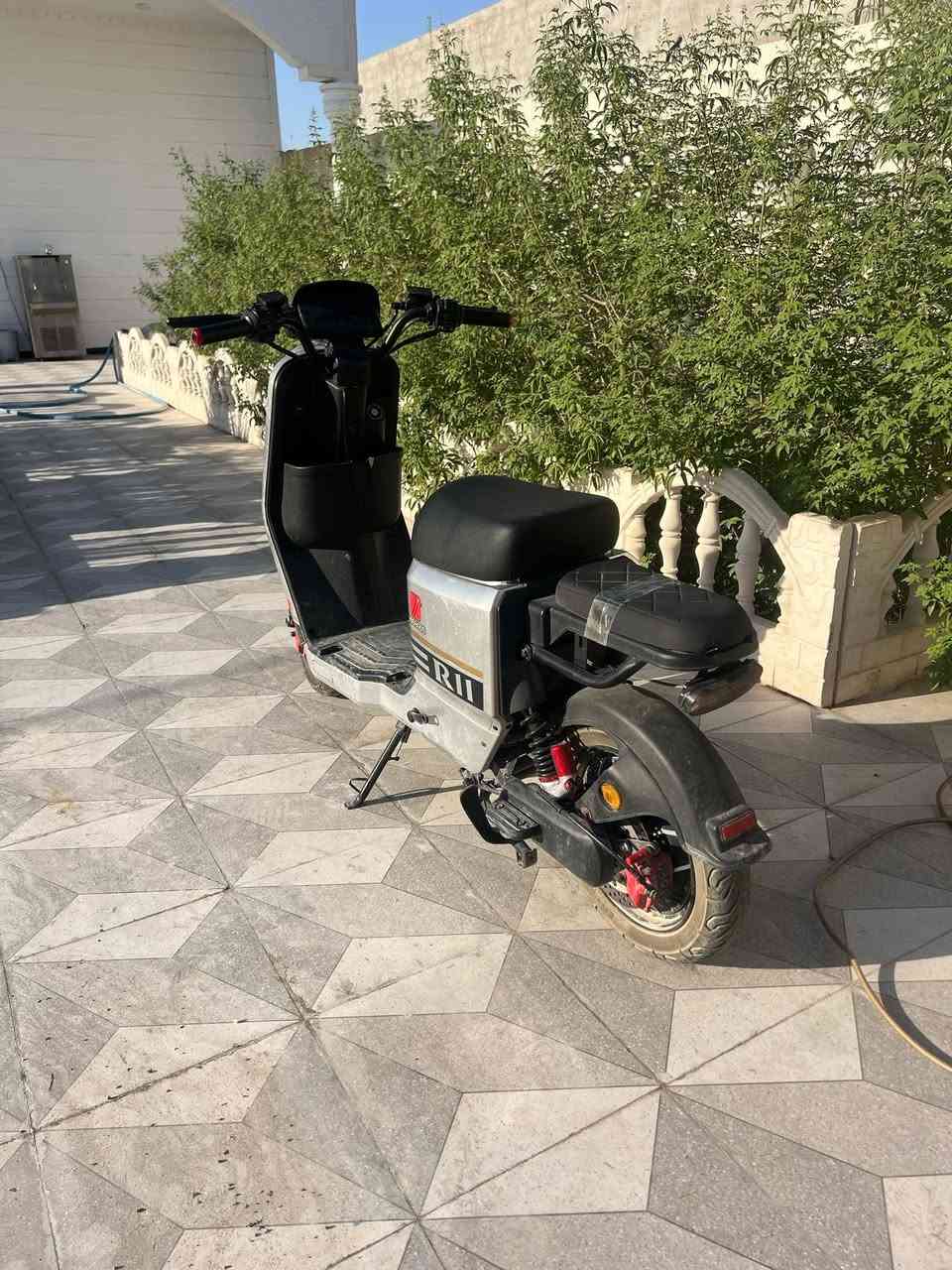 للبيع R11 بحالة الجديدة السعر ٥٥٠ مكاني الزبير ***********

