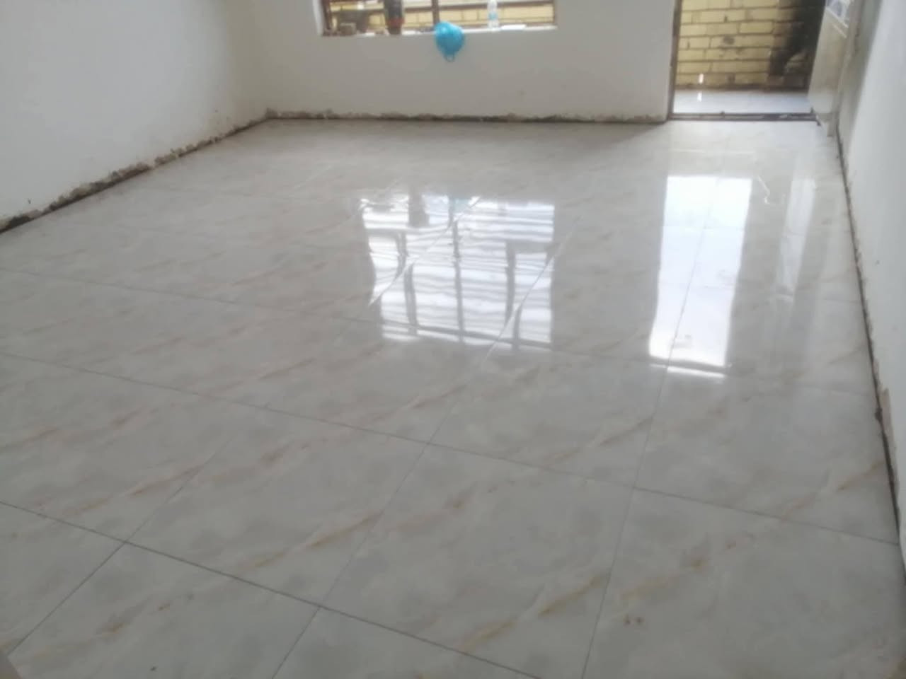 كادر سراميك مصري درجة اولي كاشي ومرمر وبورسلين شغل تسليم مهندس مكاني بغداد لتواصل ***********

