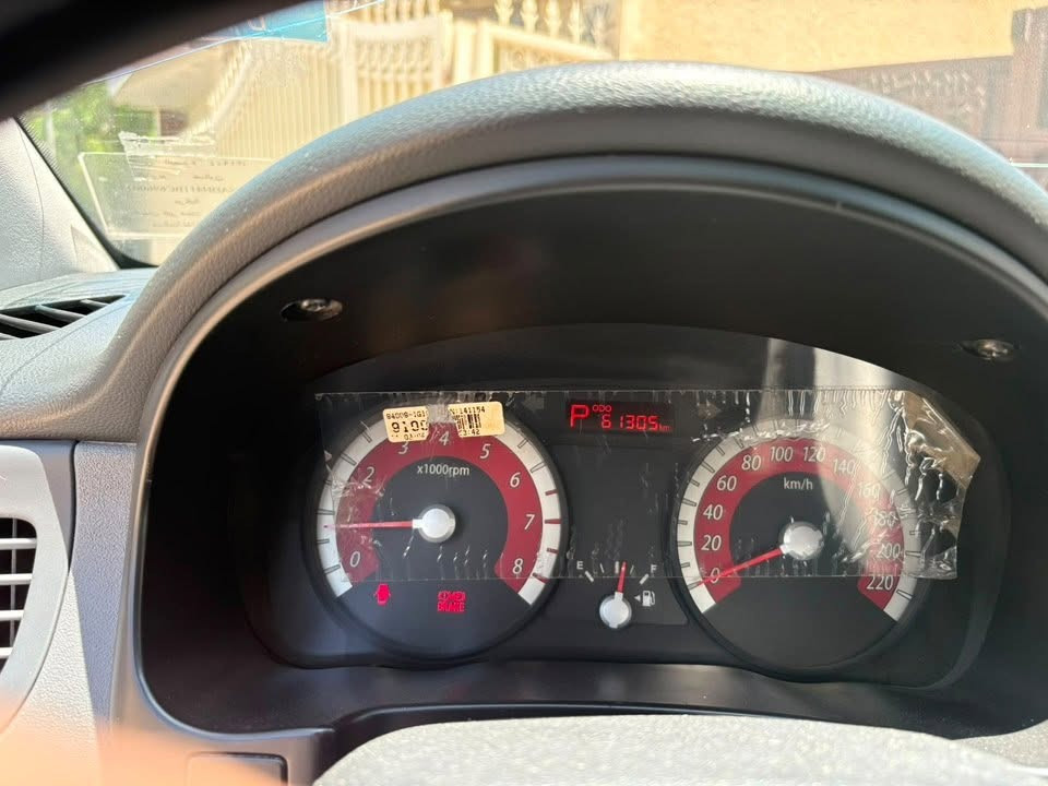 كيا ريو ٢٠١٢ ماشية ٦٢ تقريبا من الشركة العامة خليجي محرك ١٤٠٠ مكفوله بدون صبغ ومابيها اي نقص رقم بصرة مكاني بغداد للاستفسار ***********
