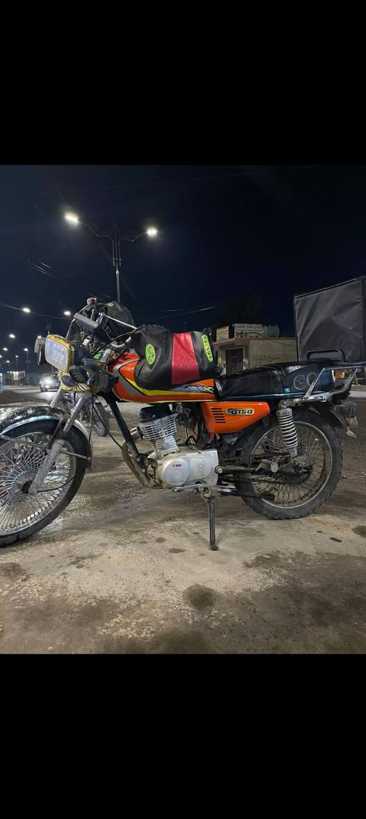 السلام عليكم تايكر موديل 25 محرك ما مفتوح للبيع عايزه ترتيب شويه كلها شغاله فقط واحد من دبلات طاك
وشاشه ما تشتغل السعر 550 وبي مجال رقمي ***********
