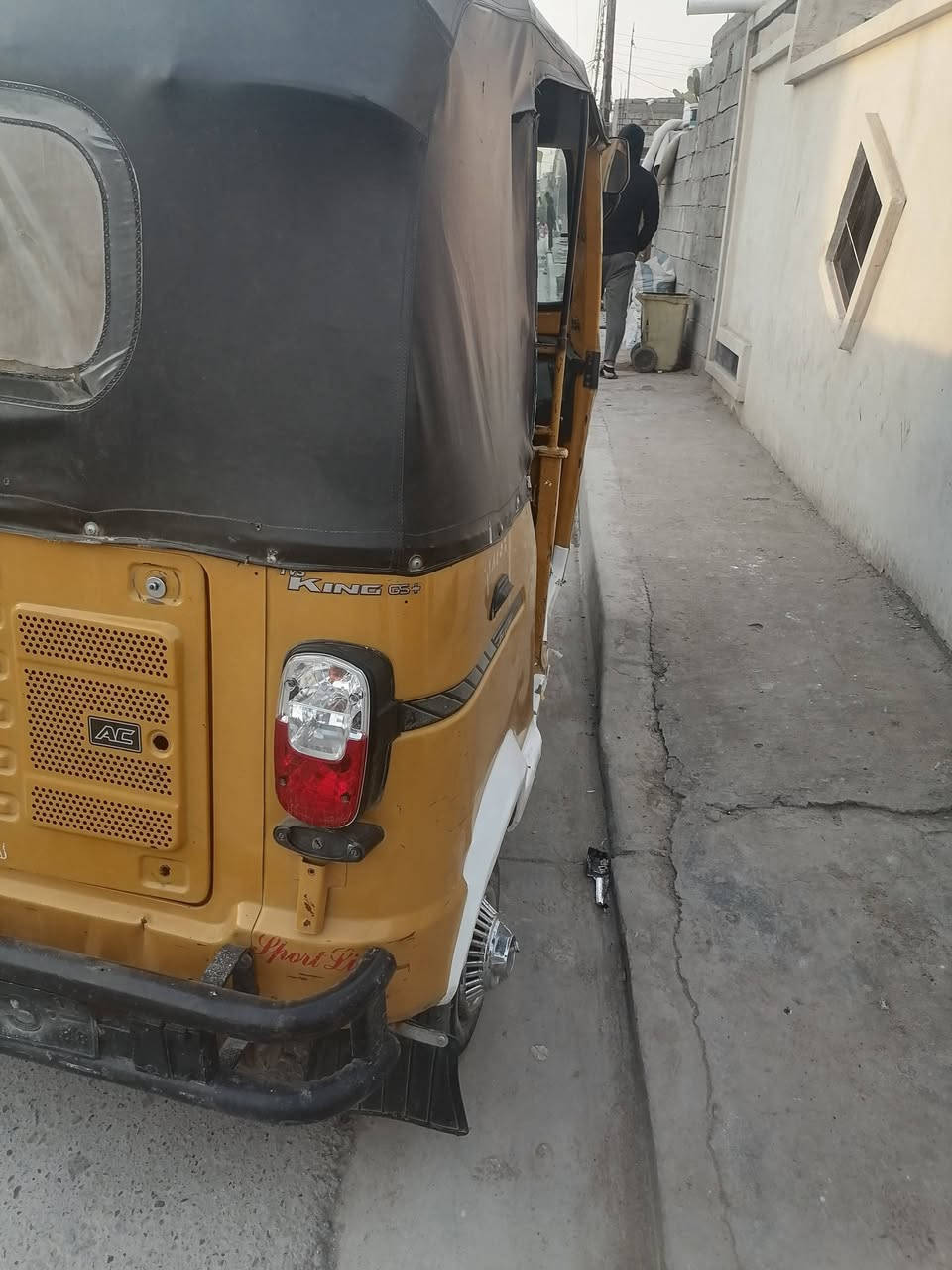 تكتك موديل 2020 محرك ٢٢ نضيفه عنواني جسر ديالئ لقديم ***********
