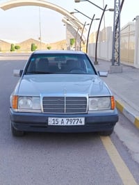 دب موديل 1992 رقم انبار انكليزي كير ومحرك 3000v مكفوله  من الضربه مصبو...