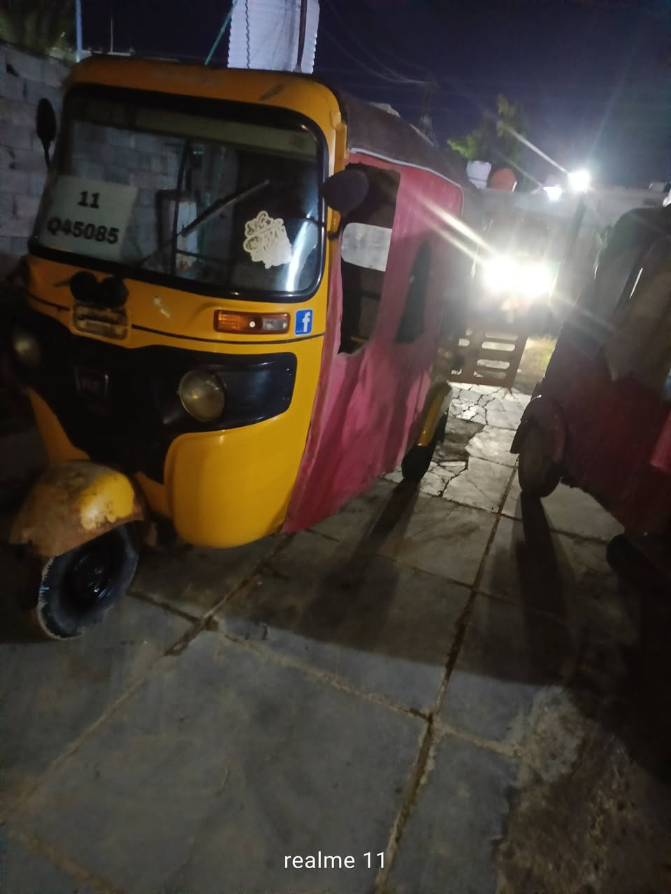 سلام عليكم تكتك البيع 19شهر 10رقم وسنويه كفاله من ضربه وصبغ بس الدوسعوزهن صبغ هيه والكاعيه مكينه بس بوشه وبستم مبادله تكتك عله وضع الشركه كله ***********
