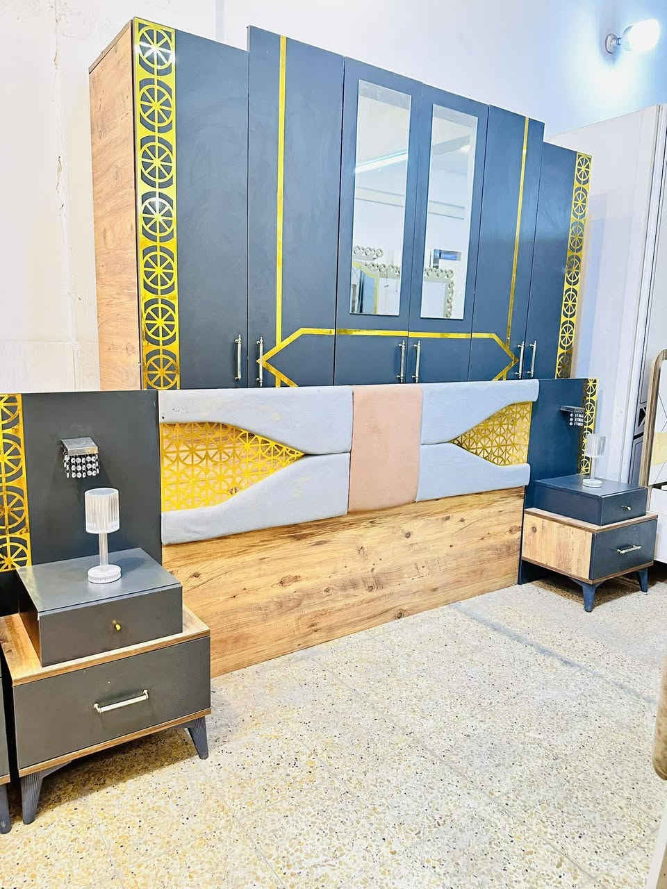 غرفة نوم تركي 🇹🇷
نضافه 90 ‎%💯
تتكون من 6 قطع 
سعره 600 وبيهه مجال
تشمل توصيل والشد داخل بغداد مجاناً


**إذا كنت صاحب هذا الإعلان وتريد حذفه لأي سبب، رجاءا أرسل رسالة إلى الدعم الفني**