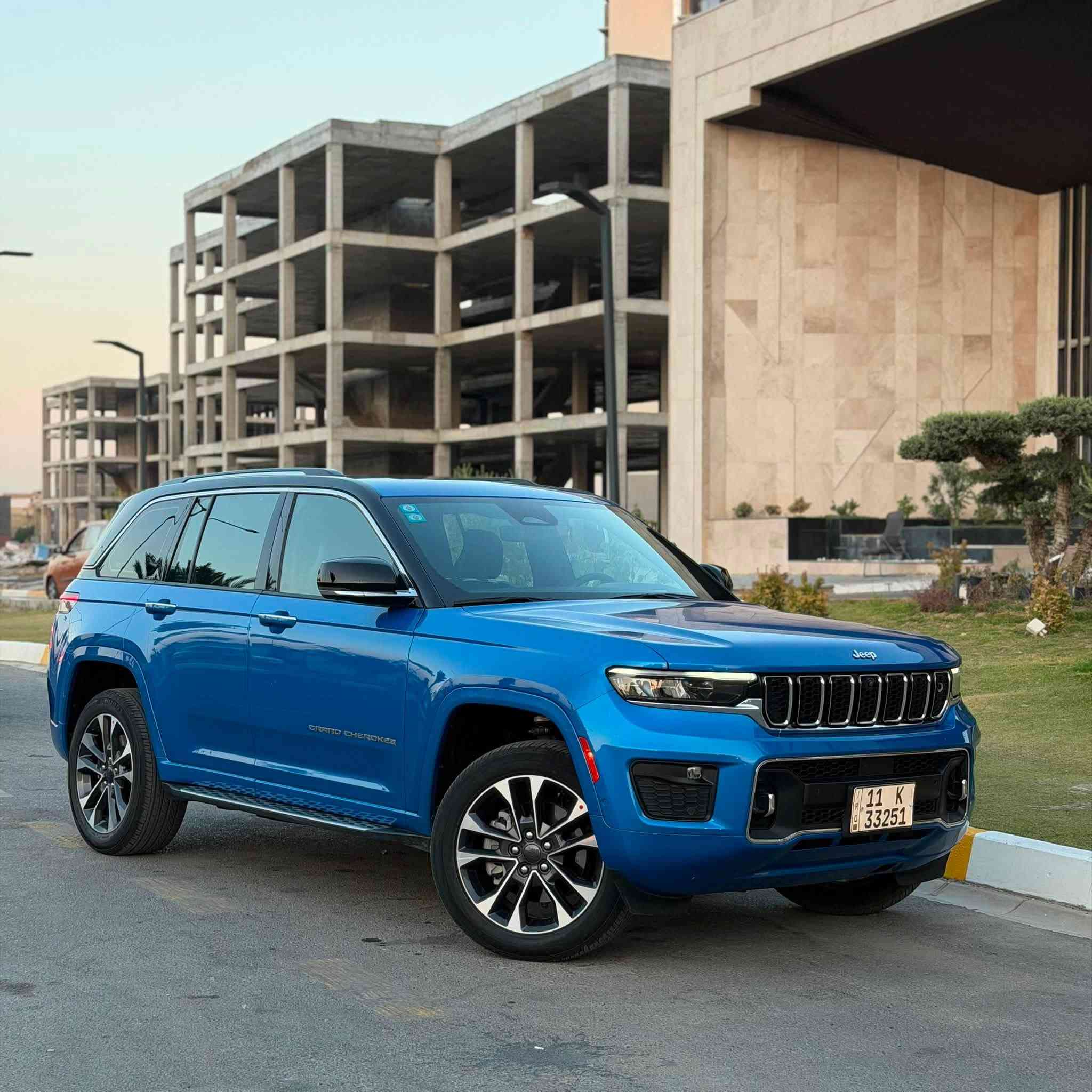 جيب أوفر لاند 2023  خليجي مكفوله كفاله عامه 
وكاله هارلم 
مغلفة ppf كريستال
حجم المحرك V6 3.6L 
مااشيه 46 الف
رقم بغداد تحويل ثاني يوم
اللون ازرق مميز
داتا شوو
لون الداخل اسود 
مفتاح التشغيل بصمة 
تشغيل عن بعد 
بانوراما
جكات
فتح الصندوق كهرباء او تمرير قدم
 دفع رباعي 4WD
اريل نفكيتر 
رادار 
مانع تصادم
 تحديد المسار
نظام الرؤية الليلية
مستشعر نوم السائق مع نظام توقف آلي
أوتو بريك
حساسات أمامية
حساسات خلفية 
لايت زينون + LED 
كشافات 
بك لايت LED 
/ جكات 
ويل كب 20
4 دسك
حساسات ضغط الاطارات 
اشارة في المرايا الجانبية 
المرايا قابلة للطي كهرباء 
النقطة العمياء
كير ماوس 
هاند بريك كهرباء 
دشبول شاشة ديجيتال 
شاشة Apple Car play 
كاميرا دوارة 
4 كاميرات
ناره الداخلية LED 
مقود جلد حياكة  
شفتات مقود 
مثبت السرعة Cruise 
المودات والاوامر الصوتية 
شاحن هاتف Wireless 
مخرج منفذ الطاقة 
فحص نظام السيارة 
تتسع المقصورة ل 5 ركاب
المقاعد جلد 
المقاعد الامامية كهرباء 
تدفئة وتبريد المقاعد الأمامية  
ذاكرة وضعيات الجلوس للمقاعد الأمامية
مساج الكراسي الامامية
مثبت مقعد الأطفال ISOFIX 
تبريد شاشة مناخين منفصلين 
قطعتين تبريد 
نظام مانع الانزلاق  
حاملات الأكواب 
تطعيم الدواخل ألمنيوم 
وبعد بيها مواصفات  
السعر 41000$ 
مكان السيارة بغداد البياع 
رقم الهاتف***********
