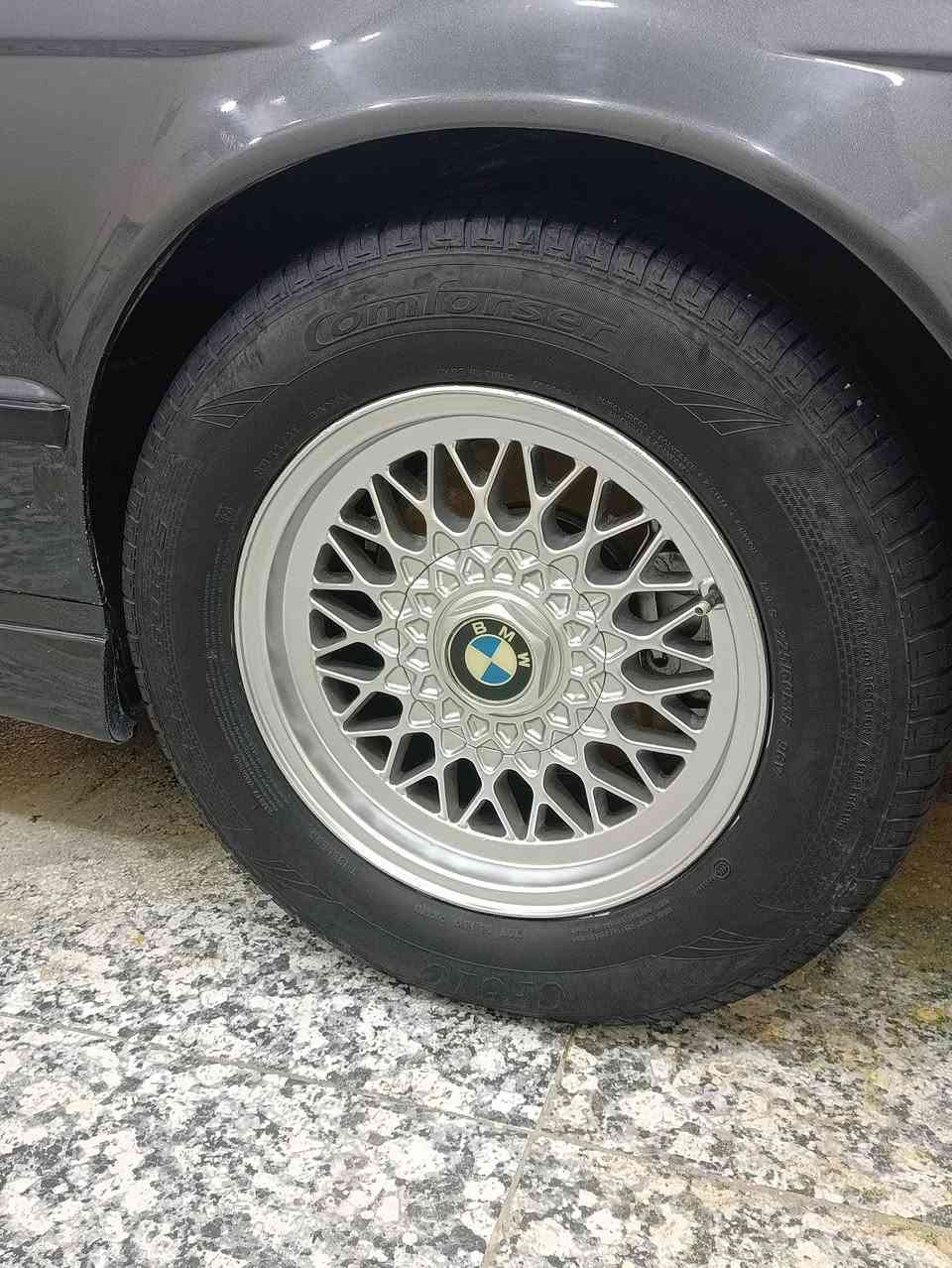 بي ام 535 للبيع او مراوس 
موديل 91 سنويه 28 بسمي 

سياره كير محرك اكسل  كفاله 

تبريد شغال 

كهربائيات كله شغاله 

لايت زنون الاصلي 

حداديه 75

سعر 55 

***********

ميسان
