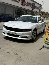 دوج جارجر.موديل 17  كلين فتحه سقف  عداد. 260 شفتات بل ستيرن  كراسي حضن...