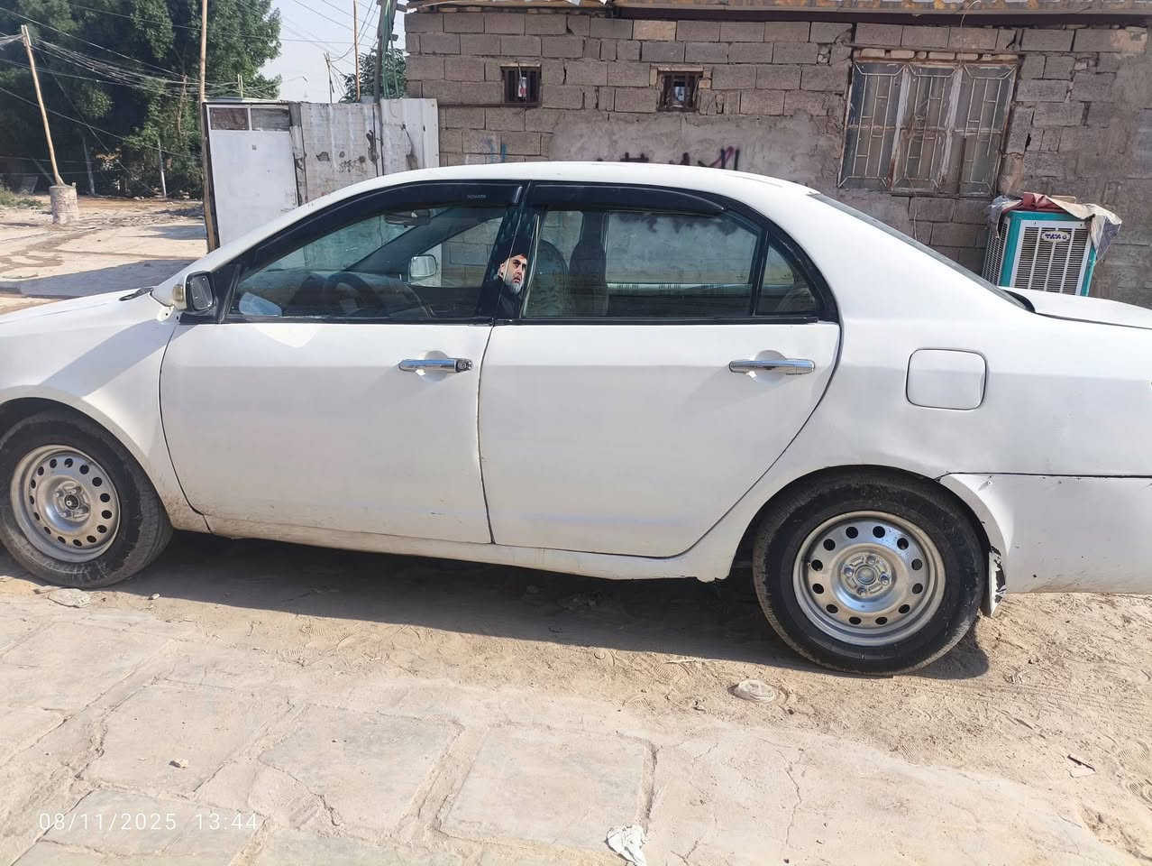 سياره جلي موديل ٢٠١٢ سياره جاهزه تخم تاير مكينه جيدا للمراوس او البيع بسياره او تماتيك والبيع ٣٥ وبيهه مجال هاذ الرقم الي بي واتساب ***********
