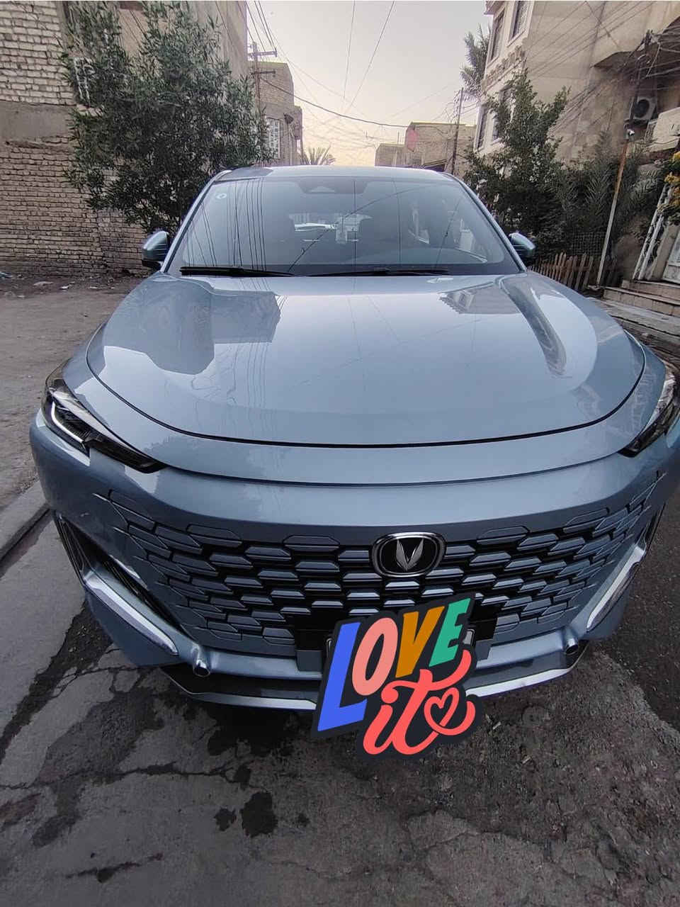 شانجان يوني كي 2020 🚘
🔥 Changan Uni 2022 🔥
لون بحري
🚘 مرقم بغداد 🚘 

📃 اليكم التفاصيل الآتية 👇🏻👇🏻

🚘 خليجي 
🚘 ماشية 73,000 كيلو فقط 
🚘 موديل 2022
⚙️ حجم المحرك 2.0L Turbo
⚙️ مرتبط بناقل حركة أوتو 8 نمر
⚙️ يبلغ عزم الدوران 390 نيوتن / متر 
🐎 بقوة 233 حصان 🐎🐎
🔑 مفتاح التشغيل بصمة 
🔑 تشغيل عن بعد 
🪟 بانوراما 
DASHCAM📽️
🚗 فتح الصندوق كهرباء 
🚗 دفع رباعي AWD 
‼️ اريل نفكيتر 
📍حساسات أمامية 
📍حساسات خلفية 
💡لايت زينون + LED 
🔦️ بك لايت LED 
🚘 قبضات أبواب شفط
🚘 دخول بصمة ذكي 
🛞 حجم الاطار 265/45R21
🛞 ويل كب 21
🛞 4 دسك
🛞 حساسات ضغط الاطارات 
✨️ اشارة في المرايا الجانبية 
✨️ المرايا قابلة للطي كهرباء 
🌧 ماسحة خلفية 
🎈عدد AIR BAG 6
🚗 هاند بريك كهرباء 
🚗 ا ABS 
🖥 دشبول شاشة ديجيتال 
🖥 شاشة Apple Car play 
📷 كاميرا دوارة 
📷 4 كاميرات 360°
💡الانارة الداخلية LED 
⭕️ مقود جلد حياكة  
🛣 مثبت السرعة Cruise 
🎶 المودات والاوامر الصوتية 
🎶 ا Bluetooth / T YPCE 
🔋شاحن هاتف Wireless 
⚡️مخرج منفذ الطاقة 
🔍فحص نظام السيارة 
🚘 انارة داخلية LED محيطية 
💺تتسع المقصورة ل 5 ركاب
💺المقاعد جلد
💺حركة المقاعد الأمامية كهرباء 
💺 تدفئة وتبريد المقاعد الامامية
💺ذاكرة مقعد السائق
💺تجاوي متحركة 
👶 مثبت مقعد الطفل ISOFIX 
❄️ تبريد شاشة 
❄️ قطعتين تبريد
🚘 أوضاع القيادة Drive Mode 
🧱 أوتو بريك ‼️
 🧱 رادار
⛷️ نظام مانع الانزلاق 
⛰️ نظام نزول المنحدرات 
🥤النظام الصوتي SONY
🚘 دبل اكزوس 
🚘 تطعيم الدواخل ألمنيوم
 السعر 25 مليون واني اكمل لأقساط القسط فقط هاي السنة


**إذا كنت صاحب هذا الإعلان وتريد حذفه لأي سبب، رجاءا أرسل رسالة إلى الدعم الفني**
