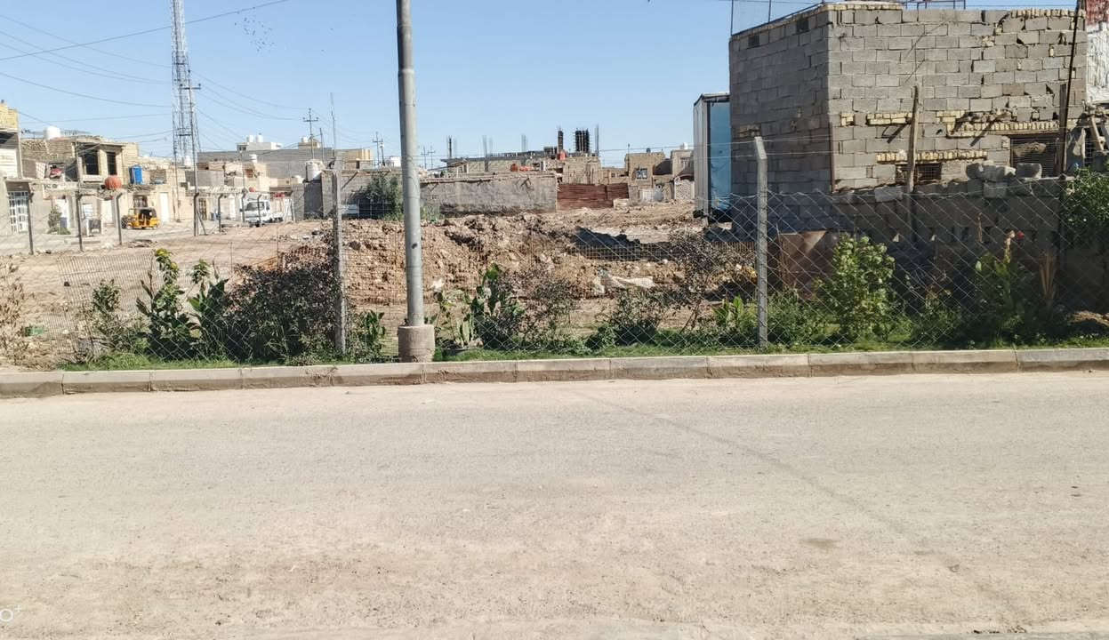 دار البيع جمعيات ٤سايدات مساحه 200 بيت نضيف ثنين غرف نوم صاله.     ديوانيه مطبخ 
***********
