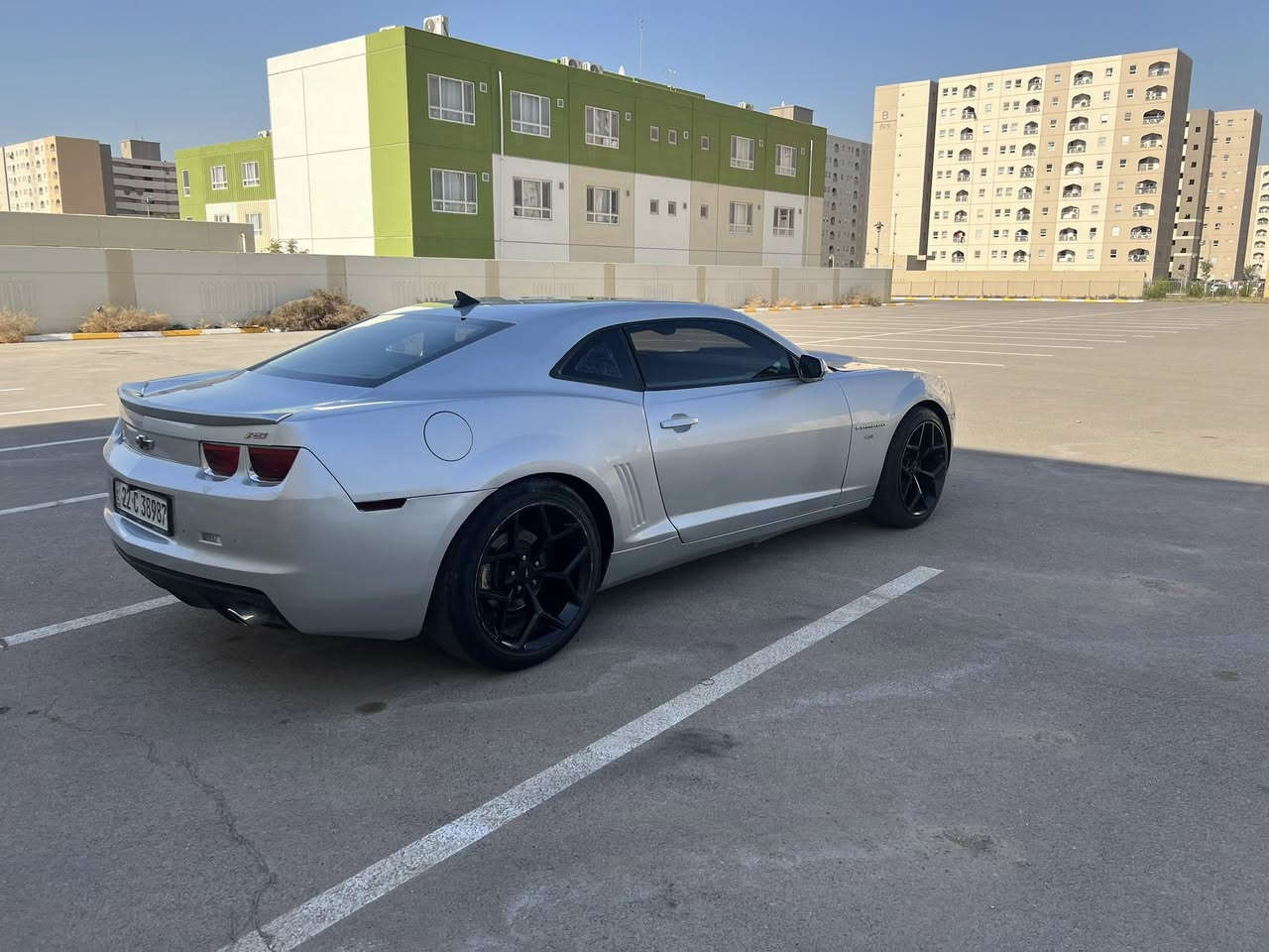 السلام عليكم ‏.       ‏
للبيع   ✅
شوفر كمارو   ✅

الموديل, 2011

كير اوتو  ممتاز ✅

مكينة ٦ سلندر حجم ٣٦٠٠ ممتازه جديده  ✅

صدر امامي خلفي جيد ✅

شاشه كبيره    ✅

جام كهرباء ✅

لايتات ليد ✅

كشنات جلد  ✅

كشنات كهرباء ✅

كشنات تدفئه ✅

داخل نضيف ✅

تحكمات ستيرن   ✅

شفتات ستيرن ✅

شفتات ستيرن  ✅

سستم صوت سماعات من Boston ✅

لدات داخليه  ✅

وبعد مواصفات هواي .

السياره نصبه فول حلوه احلى من الصور بالعافيه ع الي تصير من نصيبه.

أدامه كامله لمنظومه الماء شرط الحماوه ماكو نهائيا .

ادامه كامله للمنظومه الاحتراق 

حادث مابيها فقط كلير ٣ قطع والبنيد محدث بدون دواخل

السياره رقم اربيل رقم جديد هزه جديده  شرط التحويل

السعر  مناسب بالنسبه للفئه ومواصفاتها  الفول (٨٠ )) بيه مجال جدا بسيط حك الجية
العنوان بغداد بسماية 

***********‏
