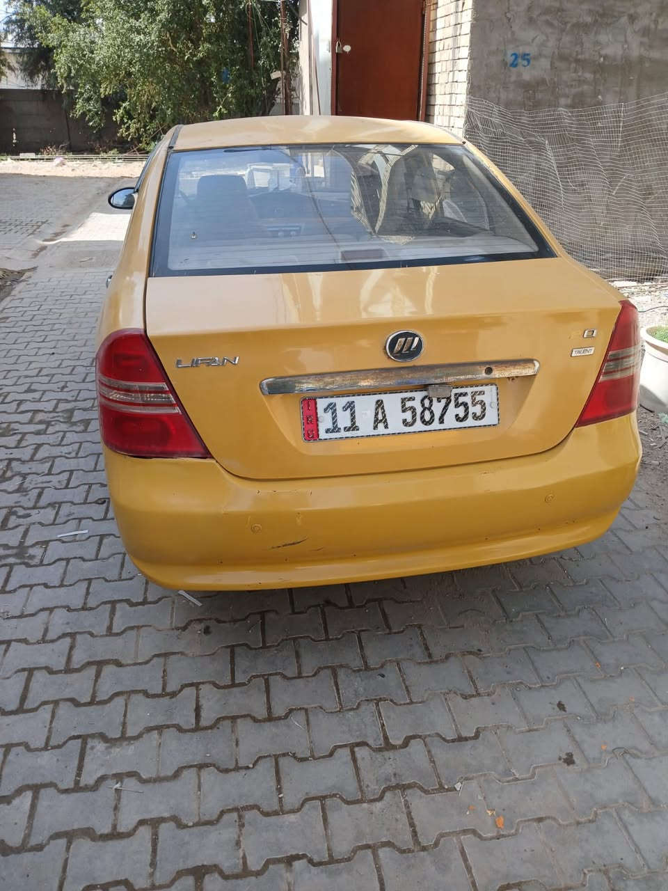 ليفان 2011 بيهة كير ومحرك كورلا بل جيس 
بيهة طخة بل جاملغ الامامي ال ايمن  ومصبوغ هو والبنيد وتصليح خياسات بل دواير الخلفية السيارة جاهزة صدر باتري كهربائيات كلة جاهز لايت زنون مصفرة هيئة وغرامات رقم دولي السنوية جديدة
باسمي سعرها 
 35وبيهة مجال قليل مكاني بغداد العطيفية
***********
