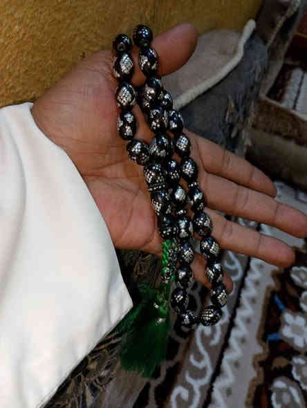 3 سبح سندلوس خشنه ويسر وكهرب واخذ خبرتك لان ماعرف نوع اليسر والكهرب سعرهن كلهن 300 الف غير متواجد فيس الشراي يراسل واتساب ***********
