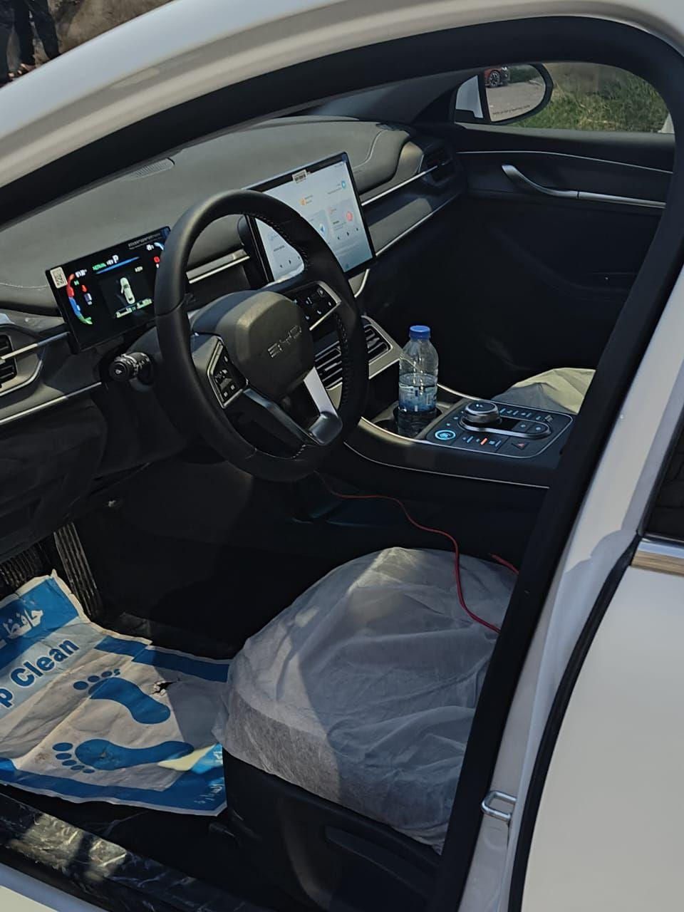 سلام عليكم بي واي دي ديستروير مال اقصاط موديل 25زيرو مرقم وكامل  السعر 103للاتصال *********** العنوان البصره البصرة, العراق
