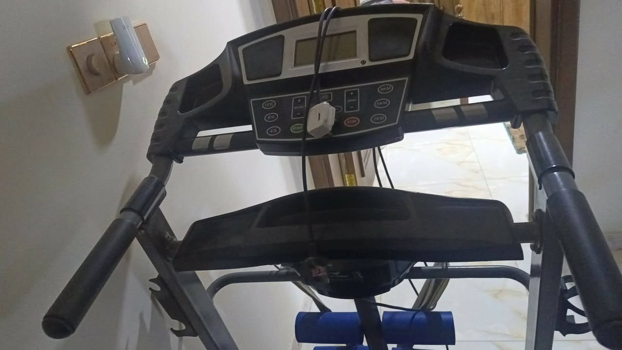 السلام عليكم ميز طعام ١٥٠ الف
جزامه ٢٠ الف

 جهاز جري٧٥ الف 

اوتي عامودي٣٥ الف الماني
طبله بلاستك حجم كبير ١٠

العنوان البنوك شارع مرطبات الصفصاف

***********
