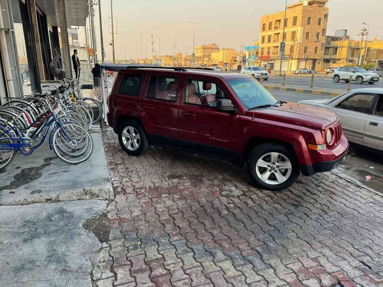 السلام عليكم جيب باتريوت رقم ميسان بسمي السيارة حادثها بنيد وجاملغ وشويه بالباب مبدل نفس اللون بدون صبغ مكان السياره ميسان سعر١١٠ ورقه السيارة كلش حلوه للتواصل اتصال *********** بي واتساب  موديل ٢٠١٧
