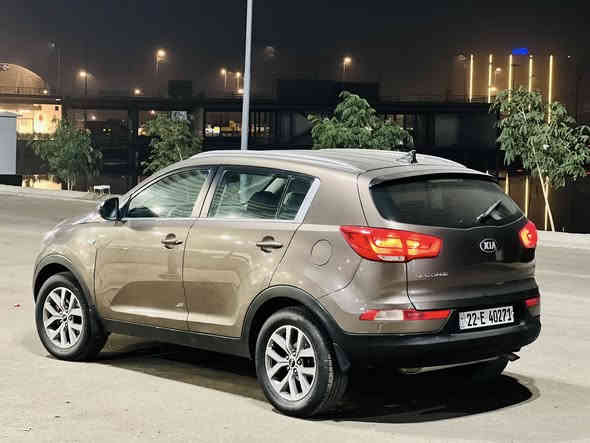 السلام عليكم 
بيع مستعجل

سبورتج 2015 خليجي لون قهوائي رقم اربيل تحويل مباشر

السعر 134 وبيه مجال موديل 15

مكاني بغداد *********** خاص مغلق

مواصفات السيارة
 مكينة 2000 دوش مكفولة
 تحكمات استيرن جهتين
كامرة خلفية
قطعتين تبريد
حساسات خلفي
3 وظعيات للقيادة
اشاير بلمري
نظام ايكو تقليل الوقود + سبورت  

السيارة بيها صبغ جاملغ وبنيد وباب كلير بدون دواخل
