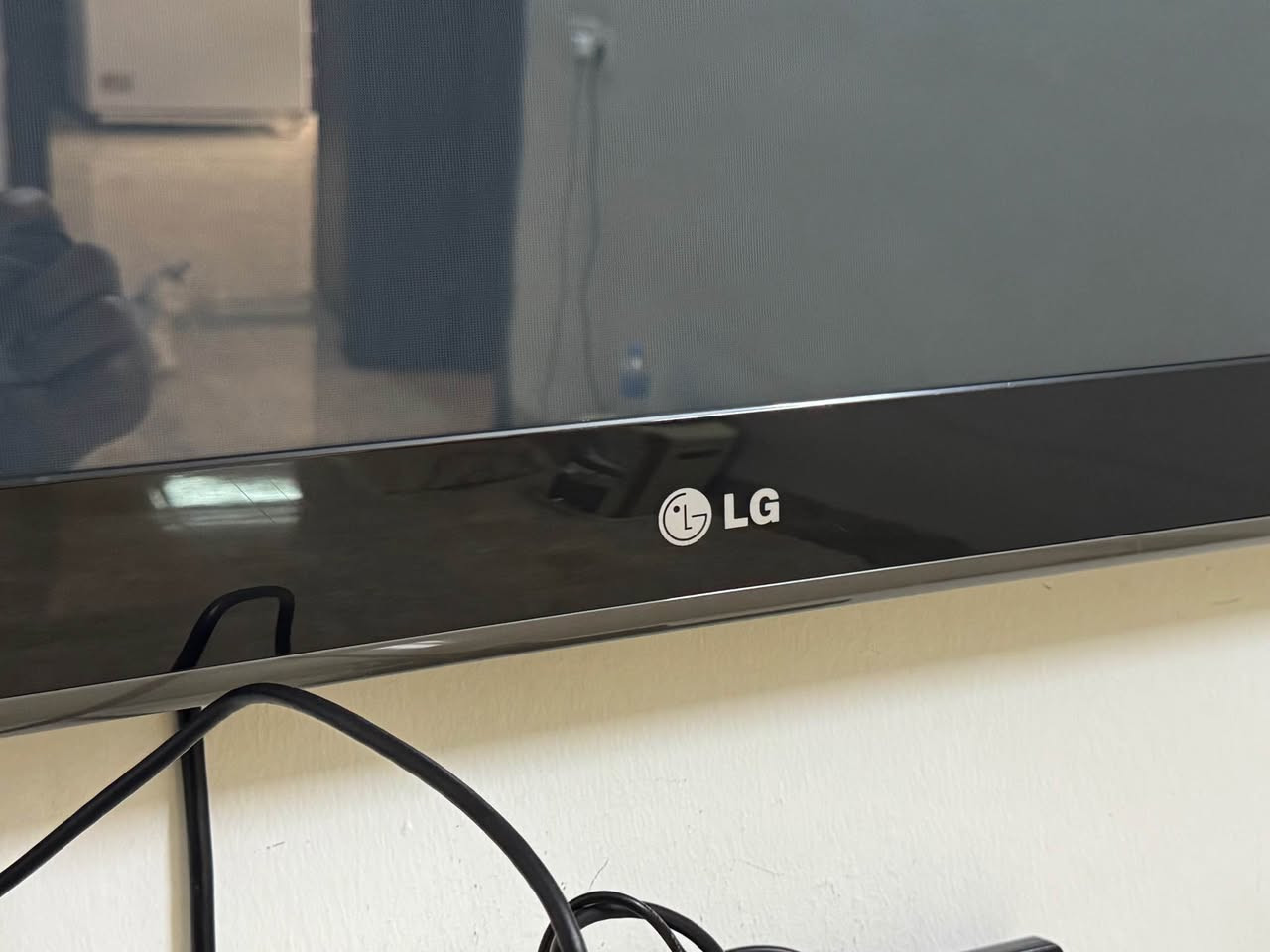 سلام عليكم تلفزيون Lg اصلي باب اول 
حجم ٤٢ نظيف نظافه ١٠٠٪؜ (مو سمارت )
وعندي ويا tv box بي كل الافلام والقنوات المشفرة و وبي ان سبورت كلشي بي 
التلفزيون سعره ١٠٠ مجال بسيط 
ال tv box ٣٠ كركوك, العراق


**إذا كنت صاحب هذا الإعلان وتريد حذفه لأي سبب، رجاءا أرسل رسالة إلى الدعم الفني**