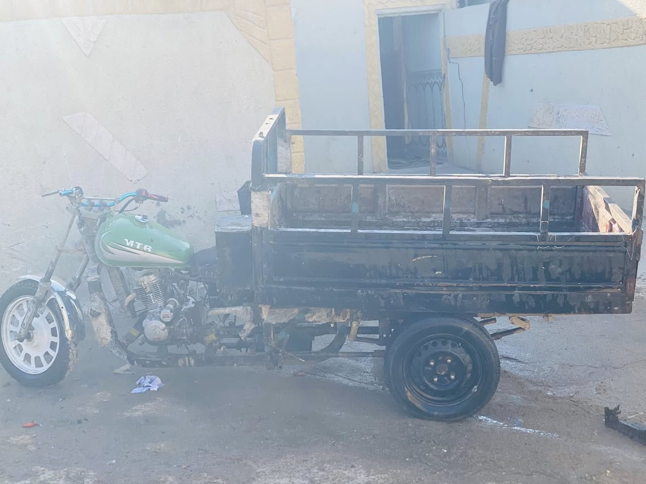 ‏سلام عليكم ورحمة الله ستة للبيع السعر 550 وبيها مجال مكاني البصرة الزبير***********
