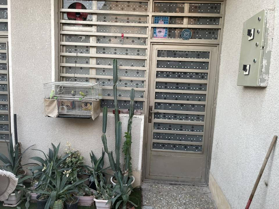 بيت لبيع طابقين بناءحديث مساخه 140متر سند25اقرارمحكمه شارع الزوراء قرب اسواق المصطفى
***********
