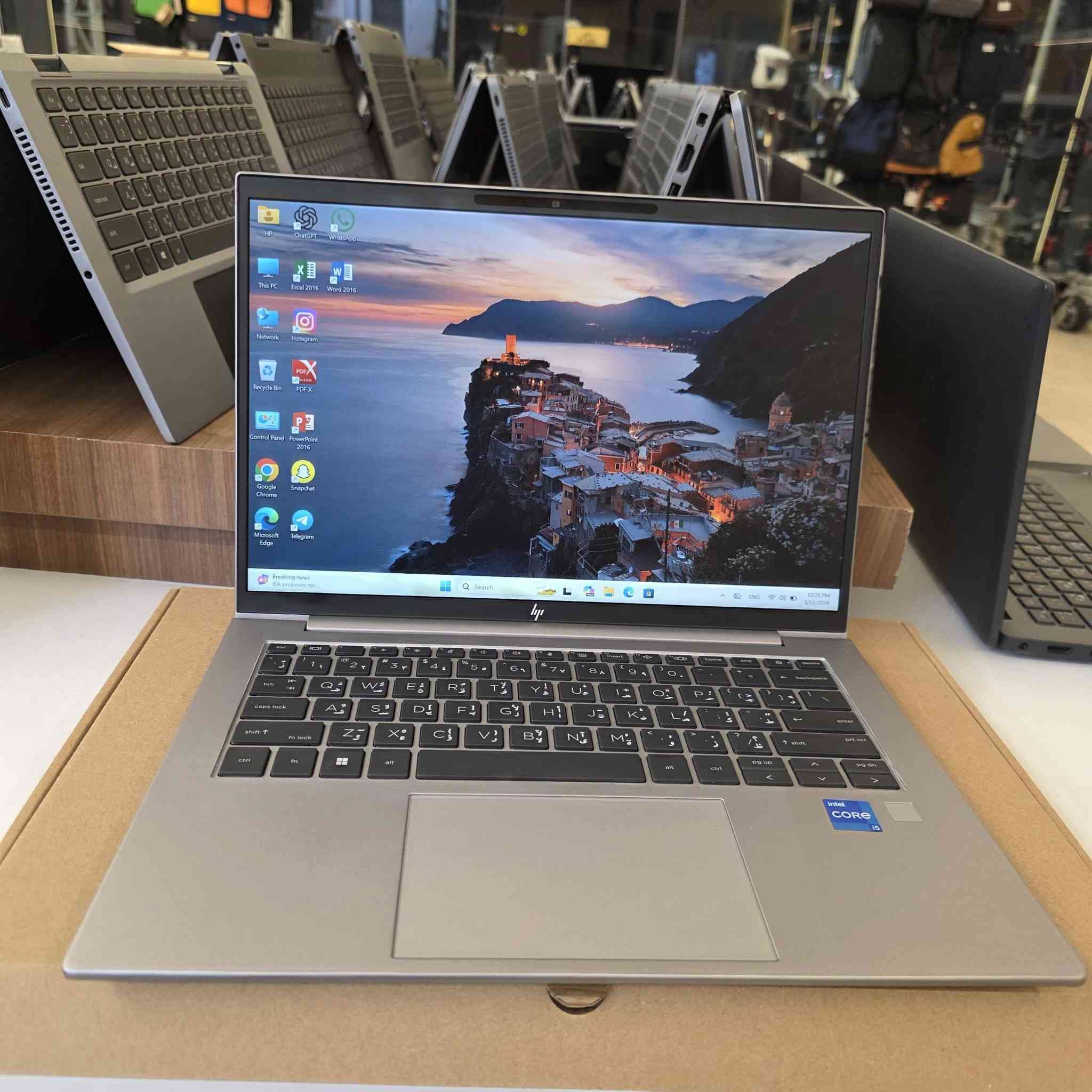 🚀 HP ZBook 14 G9 —  تصميم نحيف وأنيق
إذا كنت تبحث عن لابتوب يجمع بين الأداء القوي، الجودة العالية، والحجم العملي للدراسة أو العمل الاحتراف
 فهذا الجهاز خيار مثالي لك.

✔️ Model: HP ZBook 14 G9
✔️ Processor: Intel Core i5 — الجيل الثاني عشر
✔️ RAM: 8GB DDR4
✔️ Storage: 256GB SSD
✔️ Graphics: Intel Iris Xe Graphics —  4GB
✔️ Display: شاشة 14 بوصة FHD IPS LED بدقة عالية وألوان واضحة

🔹 الحالة: وارد أوروبي — غير مستعمل في العراق (نظافة 95% فما فوق)
🔹 البطارية: بحالة جيدة — ضمان تشغيل ساعة فما فوق

💰 السعر الكلي: 525,000 دينار عراقي
🎁 مع هدايا مجانية: حقيبة لابتوب + ماوس
🚚 التوصيل مجاني

🛡️ الضمان:
✔️ فحص وتشغيل الجهاز أمام المندوب عند الاستلام
✔️ ضمان استخدام لمدة أسبوعين — أي خلل مصنعي يتم الاستبدال بنفس الموديل

✨ لابتوب عملي وقوي مناسب للطلاب، المبرمجين، وأعمال التصميم الخفيفة — فرصة ممتازة بسعر مميز!


**إذا كنت صاحب هذا الإعلان وتريد حذفه لأي سبب، رجاءا أرسل رسالة إلى الدعم الفني**