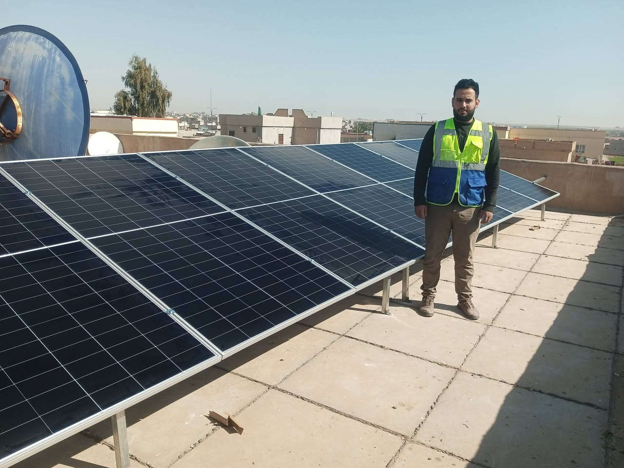 من عروض شركة الحجاب للطاقة الشمسية
تم تنصيبها للعم (عبد صالح محمد ) 
في اسديرة وسطى  📌

              ⚡بقدرة ⚡

20-امبير نهاري ☀️
15_ امبير ليلي 🌙

✅ تظمنت المنظومة الشمسية 🔆
 
10_ألواح لونجي 615 واط 
 بقدرة توليد ⚡(2.5امبير) (مؤسسة)   
 بظمان ١٥ سنة ✅
 
2_ بطارية ليثيوم 15  كيلو واط من شركة SkE
بظمان 5 سنوات ✅

3 _انفيرتر   6 كيلو كرواط جناحين  🟢
بظمان 1 سنة✅

___________________________________💰 أسعارنا مناسبة جدًا وتنافسية
🔎 تكدر تستفسر عن حجم الطاقة المناسب إلك
📋 ونوفر لك قائمة المواد مع الشركات المصنعة
📊 حتى تكدر تقارن وتتاكد من أسعارنا بالسوق وبكل شفافية
📌 شركة الحجاب للطاقة الشمسية
____________________________________

🔴نعمل ليلا 🌙 مع نهار،☀️

✅غايتنا أرظاء زبائننا  الكرام ومواعيدنا معهم ⚡✅

🎉حياكم الله في شركة الحجاب للطاقة الشمسية 🎉

الهاتف للأستفسار
 
*********** الاستاذ فرحان

العنوان_الشرقاط_اسديرة_الفياض
