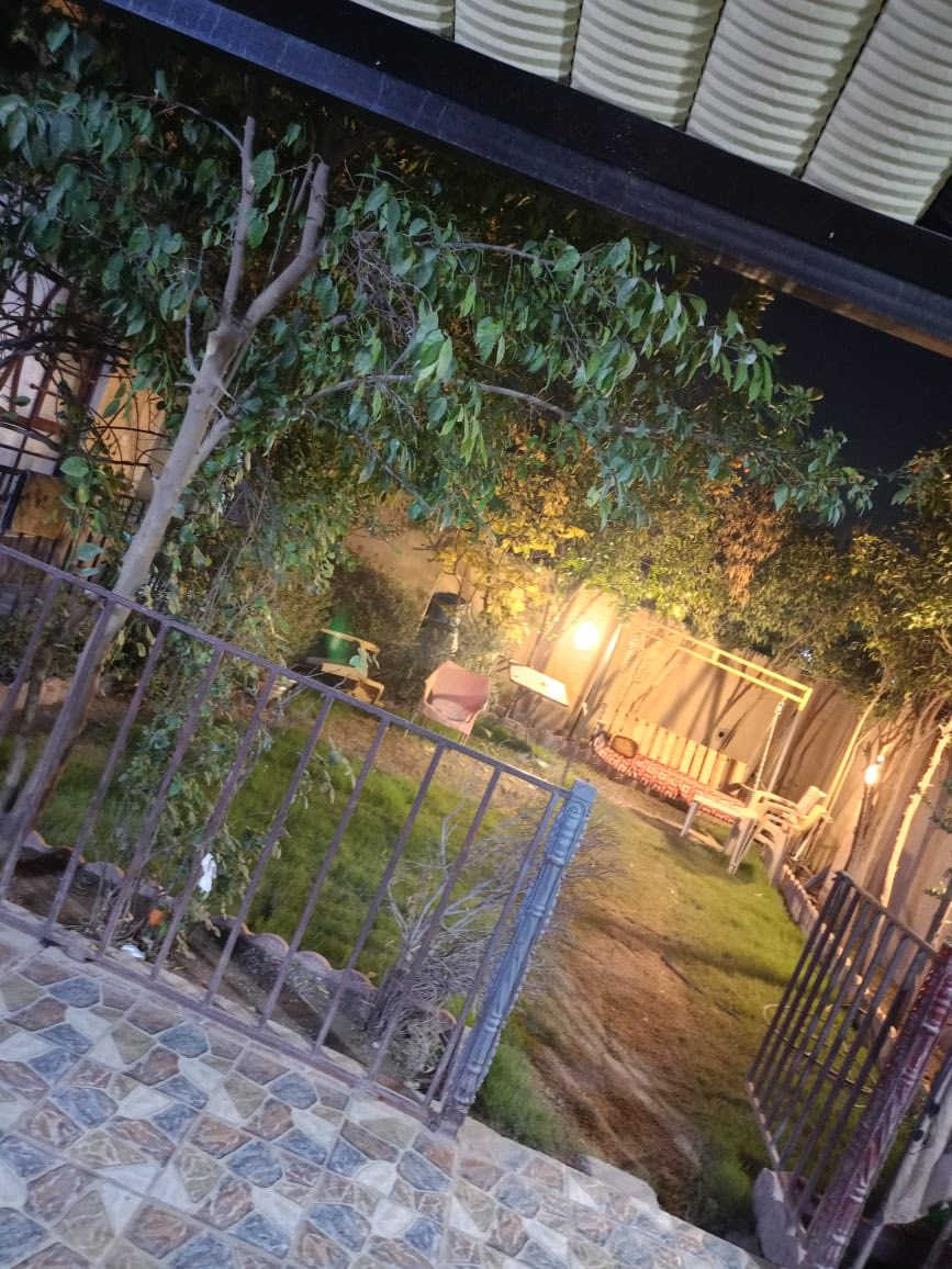 🔴 من بريد صفحة عرب جبور ديرتنا
📩 ننشر كما وردنا لنا دون تبنّي

🏡 بيت للبيع في منطقة الهواشة – شارع فلافل لبنان
بيت حديث ومتكامل من جميع النواحي، يتميز بالمواصفات التالية:
✨ حديقة كبيرة
🚗 كراج واسع
🍽️ مطبخ حار وبارد
🍳 مطبخ خارجي
🛋️ مضيف جديد مودرن
🛏️ ثلاث غرف نوم مع سويت داخلي
🏠 صالة كبيرة
🚿 حمام داخلي
🚻 حمام خارجي
📞 للاستفسار أكثر:
***********
📲 متواجد على واتساب

✍️ صفحة عرب جبور ديرتنا
