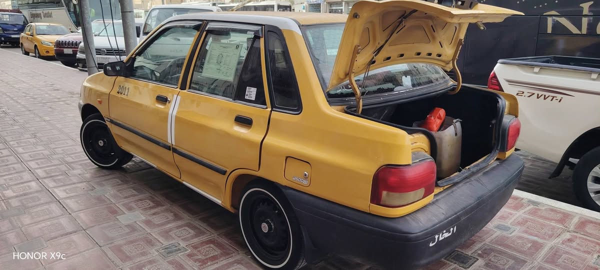 سلام عليكم سايبه الفين ودعش سياره مال جناي كولش حلوه أو بل عافيه عله إلى يخذها رقم انكليزي كربلاء مصفره هيه أو غرامات صاعده هزه برغي ما ناقصها كبل لشارع اتصال *********** اسيا ***********
