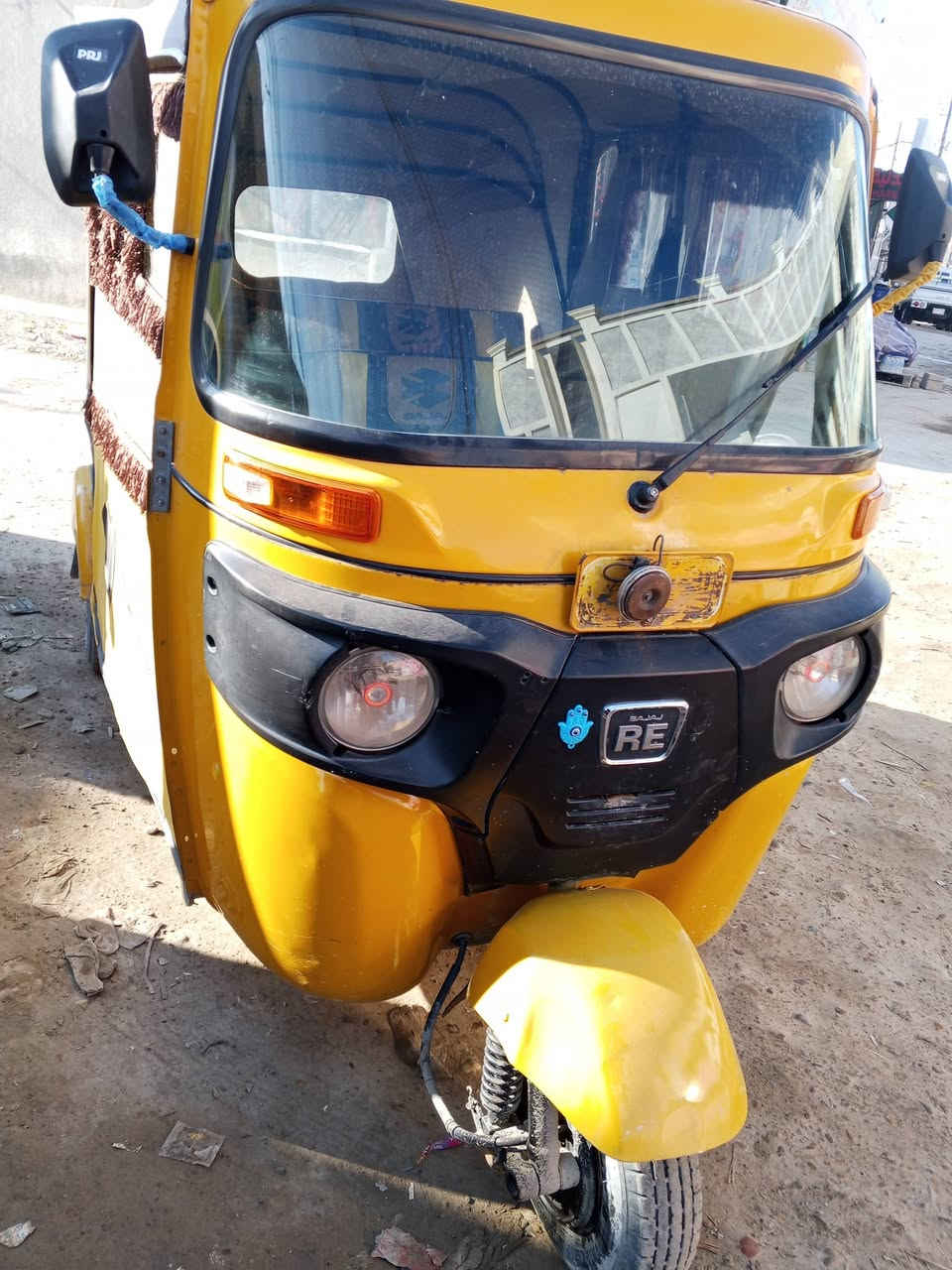 السلام عليكم شباب تكتك للبيع موديل 2020 سعر 6800 وبيها مجال توك توك نظيفه مكاني بغدادي ((***********
