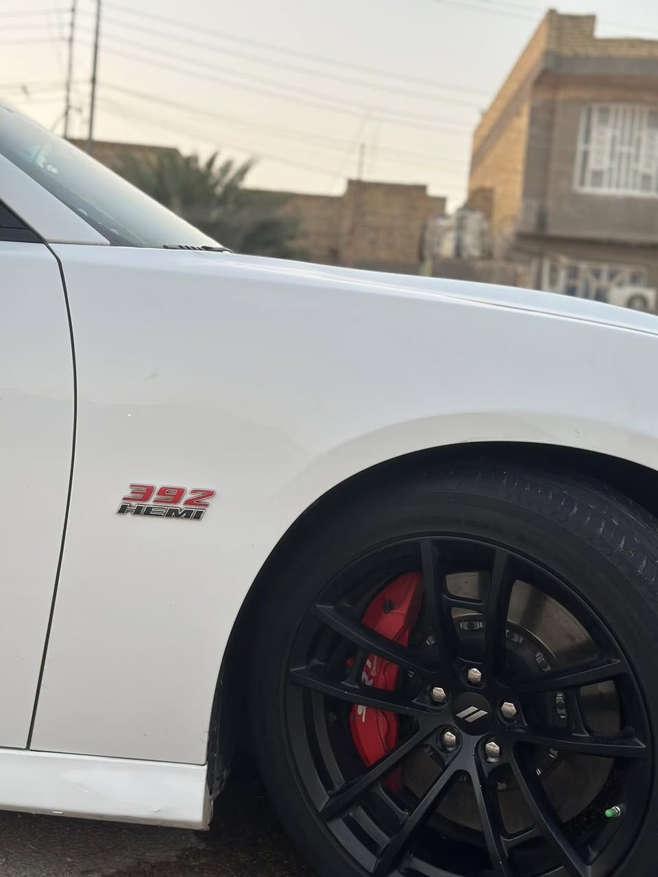 ‏‎ جارجر سكات باك SCAT PACK 6400 SRT2021 🚀🐝💪🏻

‏‎الموديل :2021 ✅ 
‏‎المحرك : SRT . V8 . 6.4L .
‏‎ المواصفات :
……………….

*محرك 6400 SRT V8 
‏‎*  وضعيات قيادة متعددة .
‏‎* مكابح رياضية (برمبو) بلادي . 
‏‎* لايتات LED زنون . 
‏‎* كاميرا خلفية . 
*ابواب بصمة .
‏‎* امكانية التحكم بوضعيات المقود كهربائيا .
‏‎* حساسات خلفية . 
‏‎* ويل قياس 20 أنج .
‏‎* سستم صوت ALPINE . 
‏‎* تشغيل عن بعد . 
‏‎* مقاعد رياضية حاضنة . 
‏‎* المقاعد الأمامية تدفئة تبريد
‏‎* ستيرن تدفئة . 
‏‎* نظام خرائط GPS . 
‏‎* شاشة كبيرة قياس 8.4 أنج اوپشنات SRT .
‏‎* كير شفتات بالستيرن . 
‏‎* جناح خلفي . 
‏‎* مثبت  سرعة . 
سعر 235
بيع اومراوس حسب القناعه
عليها برمجه مصطفى ايكل🔥 
صور الحادث مرفوقه بلمنشور 

رقم بغداد انكليزي  تحويل مباشر
السيارة جاهزة للاخير مناقصها اي شي شغل واطلع كبل
عنواني ناصريه ***********
