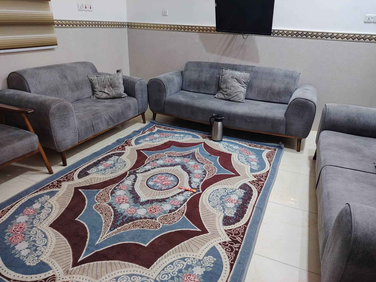 تخم للبيع مغربه السعر 400 بيه مجال قليل *********** غير متواجد نت
