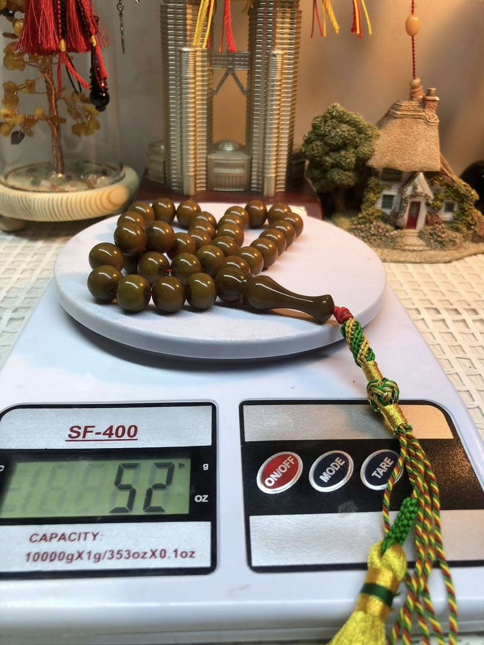 السلام عليكم
عروض رمضان 
مسباح سندلوس قديم مغلف بالكامل 🍏 تفاحيه جراخه يدويه كركوشه خليجي قطعه خامه وفخامه اجمل من الصور شرط صلابه وطكه وملمس ناعم 
الوزن ٥٢ غم القياس ١٣ العدد ٣٣ خرزه 
السعر ٢٥ الف شامل اجور التوصيل والسعر قطعي لطفا


**إذا كنت صاحب هذا الإعلان وتريد حذفه لأي سبب، رجاءا أرسل رسالة إلى الدعم الفني**