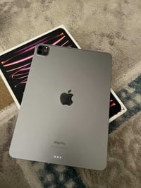 ايباد M2 ١٢٨ • نظافه • بطارية ٩٧