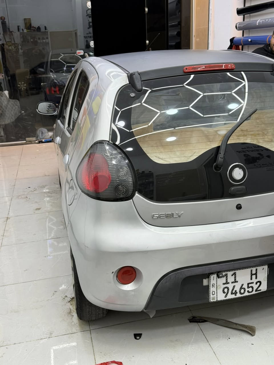 باندا موديل 2013 السياره متصرف عليها ولا ربع  تبريد كير مكينه صدر كله جديد شاشه  مابيها اي عيب وهاي صورها اليوم  
السعر 55 بيها مجال 
العنوان الكرخ
***********
