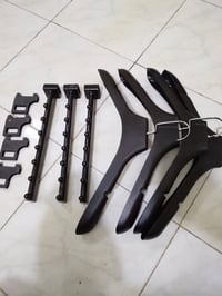 ملابس • فوق ١٠٠ • توصيل