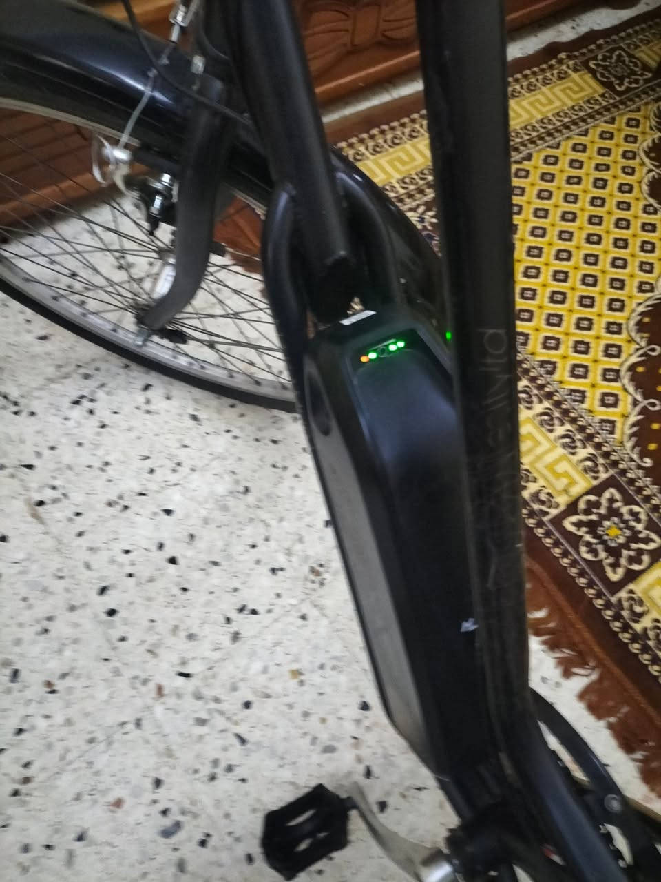 بسكلات الكتريك مزالت جديدة مشها ماشية باطري حجر شرجار درجين رقم 0671683345


**إذا كنت صاحب هذا الإعلان وتريد حذفه لأي سبب، رجاءا أرسل رسالة إلى الدعم الفني**