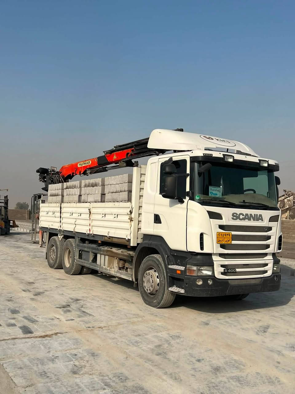 اسكنيا 2011
حجم 400R
كرين 1900 بافنكر 

محرك كير شرط طخم تاير جديد 

مكان السيارة الموصل 

***********
***********
