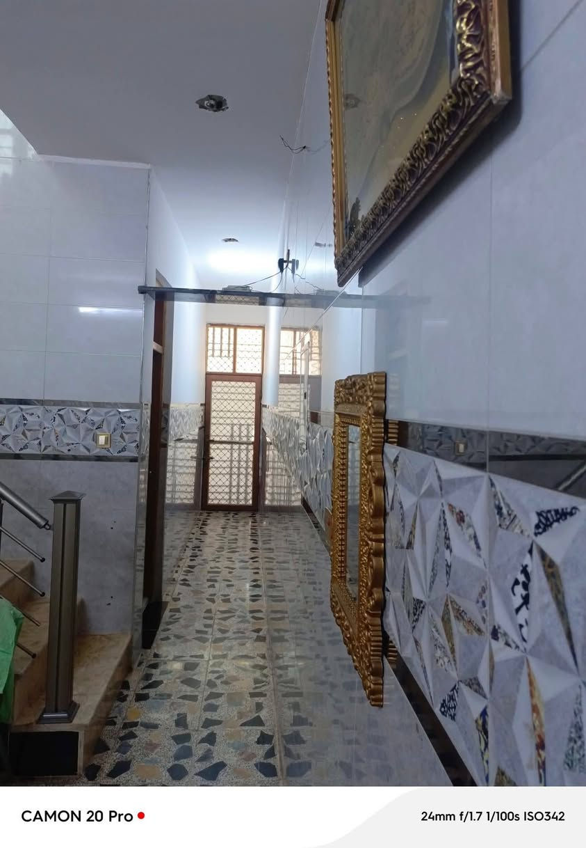 السلام عليكم
بيت للبيع ، الامين الثانية ، زراعي بيت غلام  ، شارع عشرة
المساحة:- ١٠٠م  ، طابق و نص كامل 
الهاتف:-*********** 
السعر:- على الخاص
