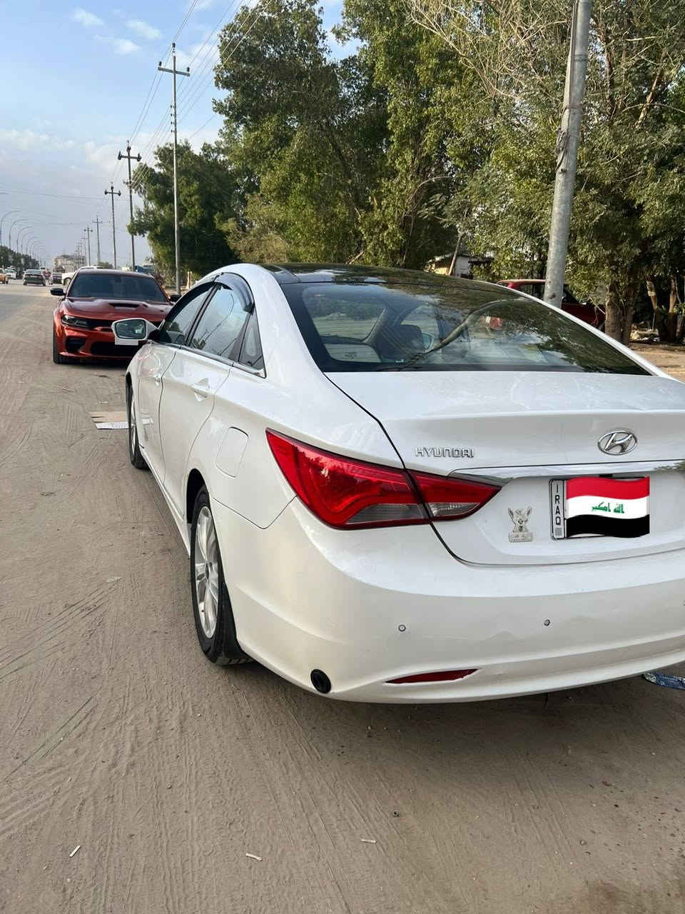 سلام عليكم سوناتا 2011خليجي وفول مواصفات عدى البصمه محرك جبير 2400 بدون صرف بدون بخار كير كفاله 
السياره بيها منضومة غاز جديده 
مكفوله من صبغ والمعجون بيها 
بارد فقط باب سائق وخشم جاملغ المامي 
سعر 117 وبيهة مجال بسيط 
المكان كربلاء المقدسه 
رقم الهاتف 
***********
