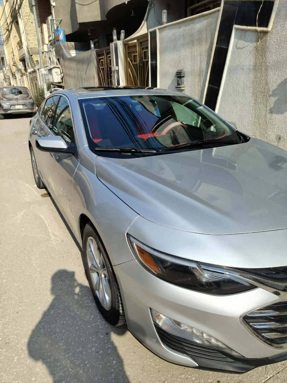 السلام عليكم.
ماليبو 21 مواصفات بريمير فول 

بنراما 

بصمه ابواب وتشغيل 

شاشه كبيره 

ويل كروم 

لد امامي خلفي 

كشن كهرباء 

تبريد بيانو منفصل 

ماشيه 90 الف كيلو 

حدثها جاملغ + باب بارد معدل 

رقم كربلاء معوقين وكاله عامه 

سعر 122 وبيها مجال سيارة وضع شركه كير مكينه تبريد تخم  تاير جديد برغي مابيها نقص للاستفسار الاتصال او واتساب ***********.....***********
