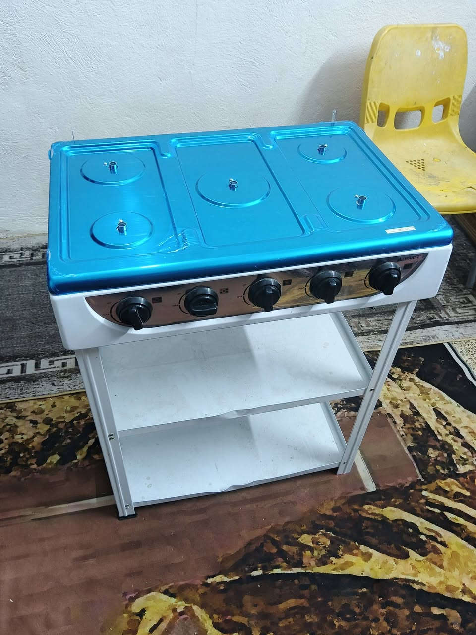 سلام عليكم طباخ جديد جديد جديد ما مستعمل ولا مفتوح طك كارتون 5عيون يشتغل عل غاز طباخ حلو ومناسب السعر 60وبي مجال قليل للستفسار !***********العنوان نجف  الشرف وبغدمتكم
