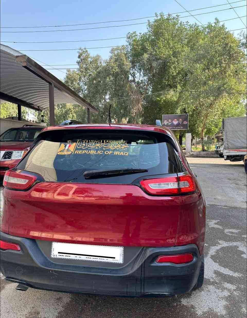 جيب شيروكي على كولتهم بزون 2017 مكينه 2400.     4سلندر ب115$. للاتصال ***********
