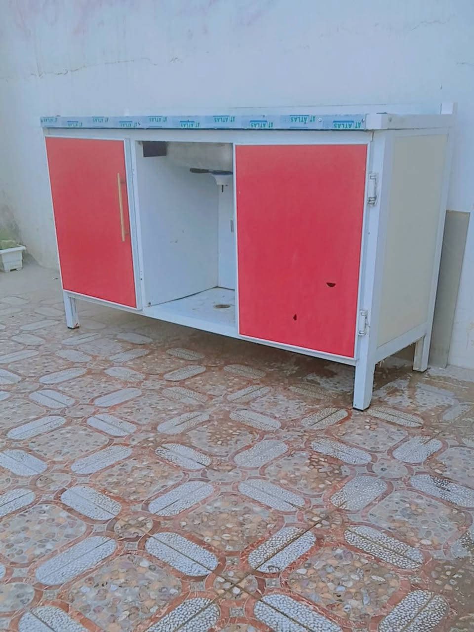 #سنك نضيف فصال ثقيل مو سوكي مستخدم مكانة تكريت 
السعر 75 متر ونص *********** مراسلة الوتساب او اتصال
