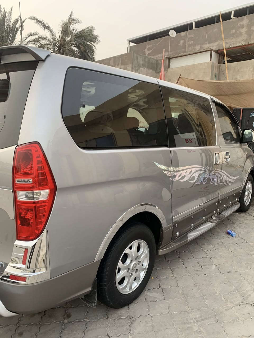 السلام عليكم ستاركس للبيع موديل 15 بيه قطعتين كوريه والجنطه جوردت وبدناها الباقي مكفول مكينه مجول  الرقم بصره مكانها البصره الزبير  سعر (205) ***********
