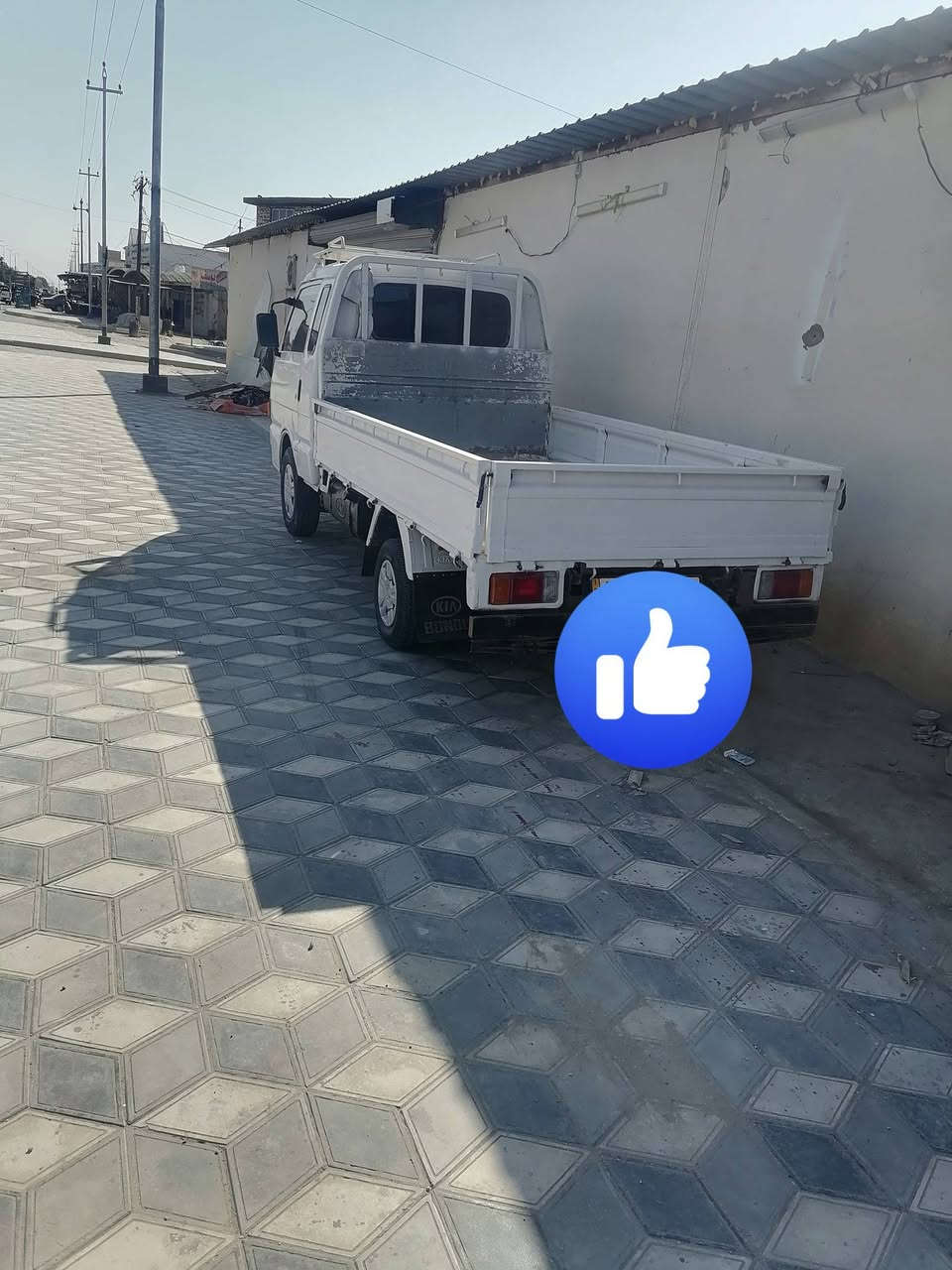 السلام عليكم كيا للبيع موديل 94 رقم كربلاء الجديد سنويه لل 2031 سياره مصبوغه جماليه كير مكينه حداديه تخم تاير باور كهربائيات جاهزه من كلشي فقط عوزه دوشمه المكان بابل الشوملي السعر55 وبيها مجال للاستفسار اتصل ***********
